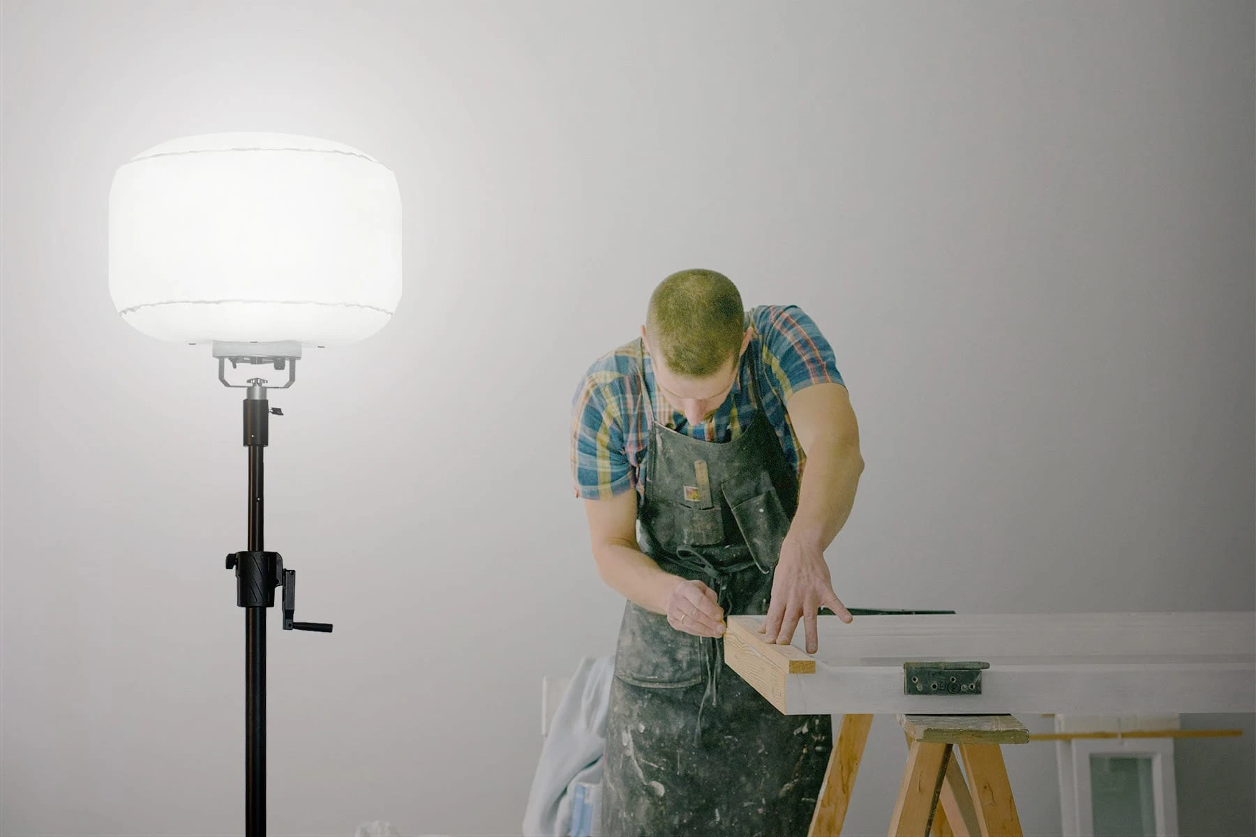 balloon light tower at work site-1 balloon light tower at work site